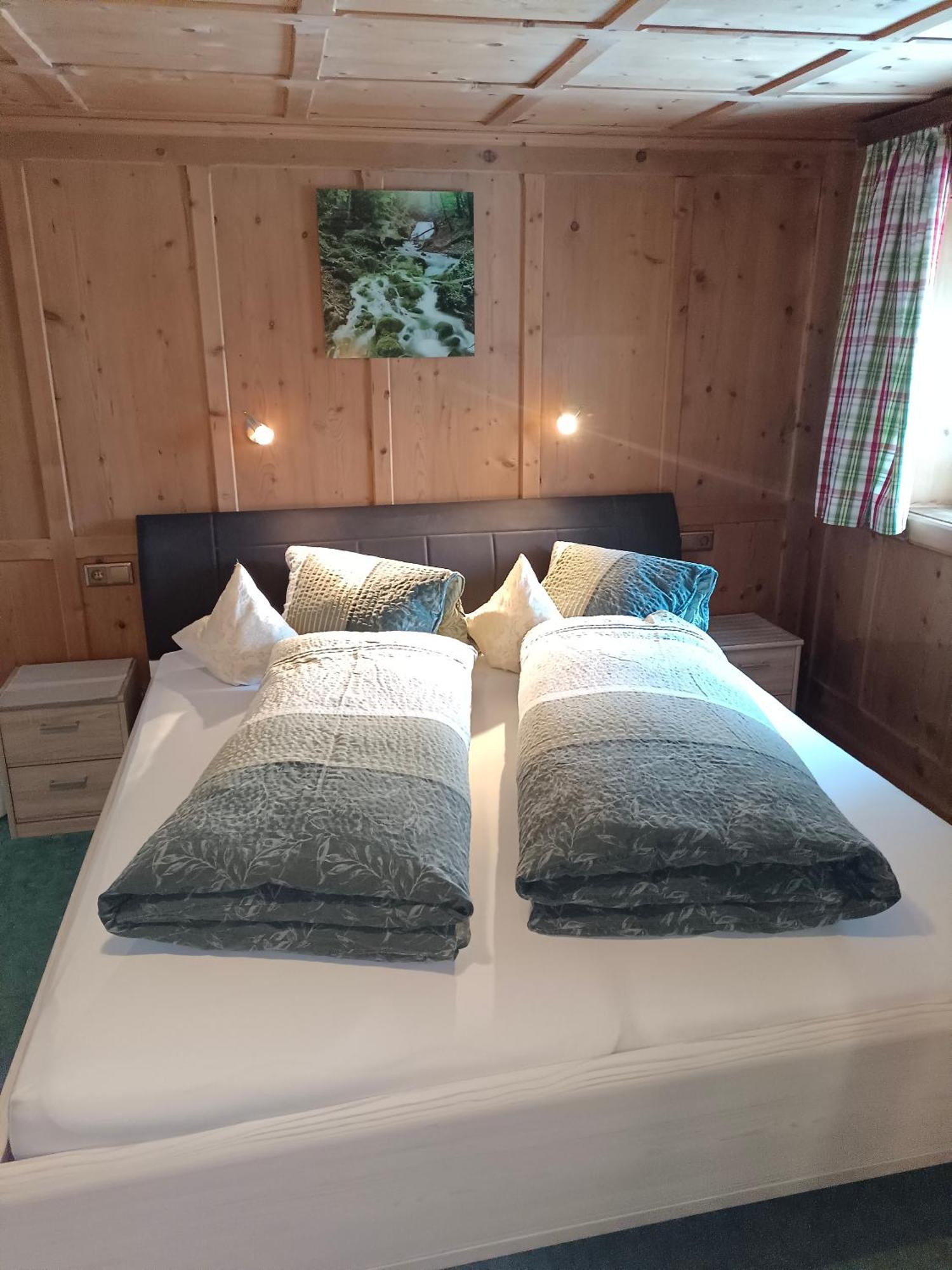 Burgerhof Villa Pettneu am Arlberg Buitenkant foto
